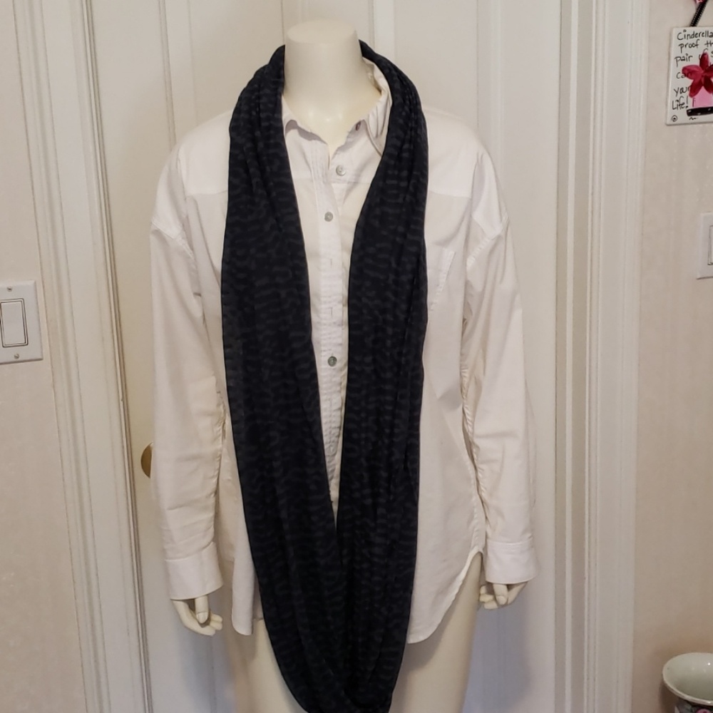 Infinity scarf - Picture 2 of 3